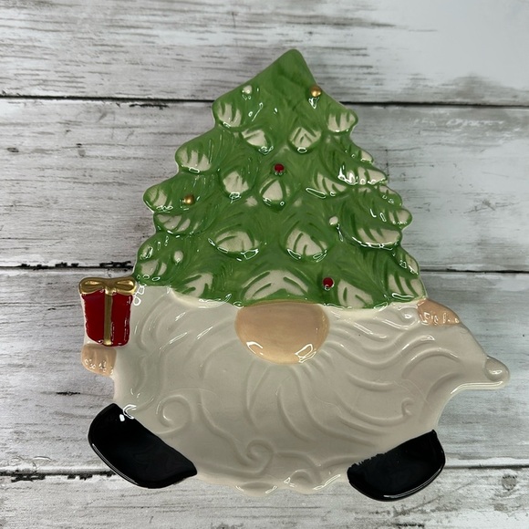 SANTA GNOME Christmas Dish by Harry & David snack serving - Picture 1 of 4